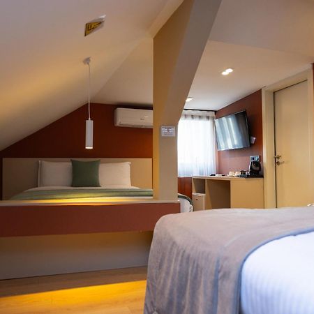 Hotel Ma Belle Pristina Esterno foto