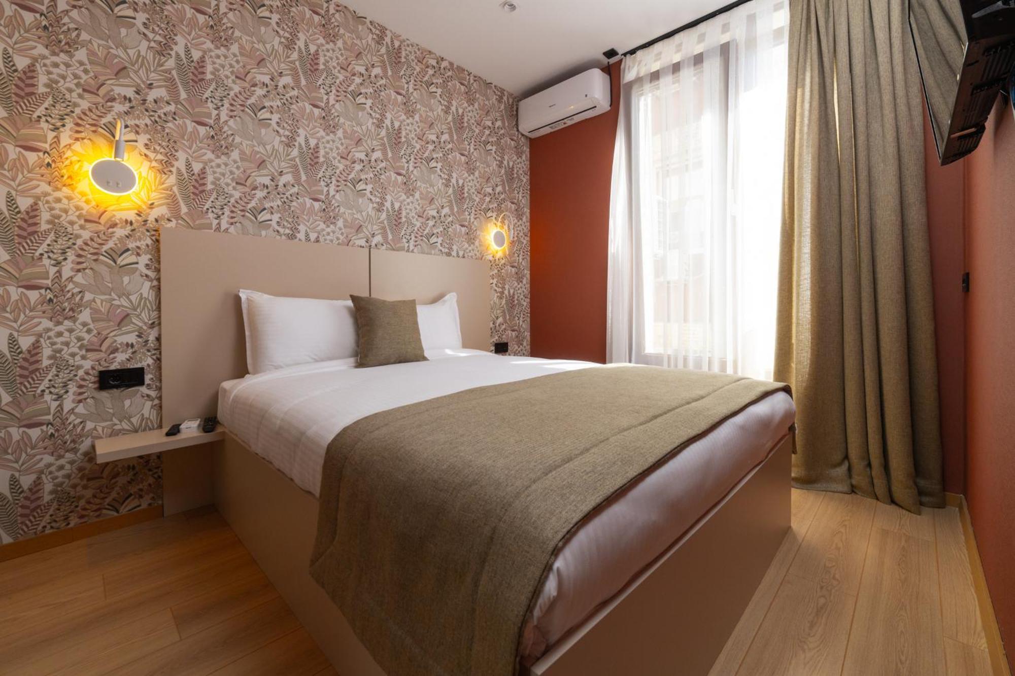 Hotel Ma Belle Pristina Esterno foto