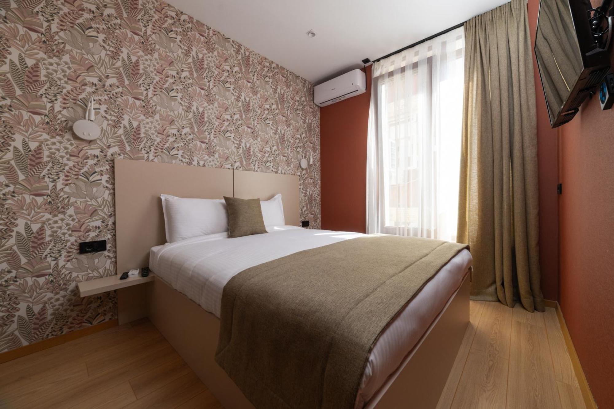 Hotel Ma Belle Pristina Esterno foto